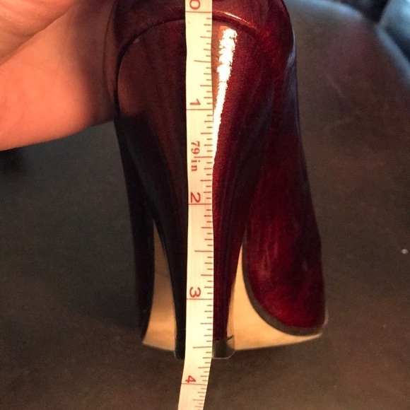 Audley London blood red patent leather architectural block heels - Picture 9 of 9